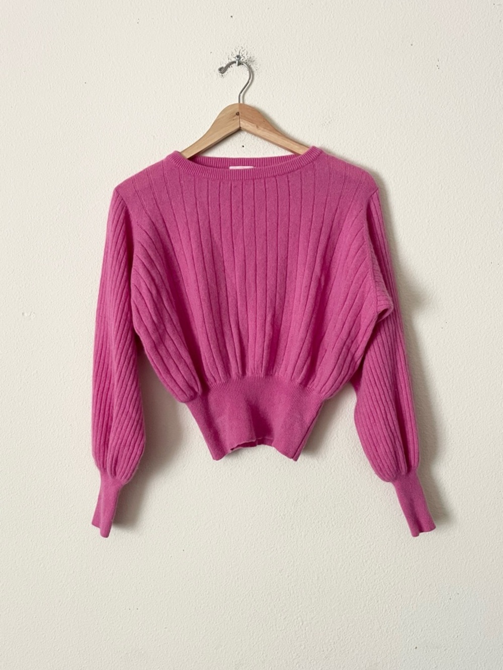 CRUSH SIZE 2 (Medium) 100% cashmere Prague pink blouson sleeve cropped sweater